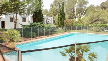 Villa en Ibiza con piscina vallada