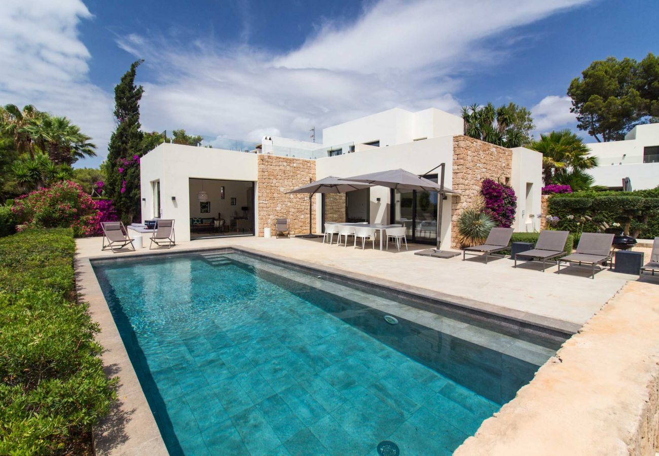 Villa in Santa Eulària des Riu - VILLA ALGARROBOS