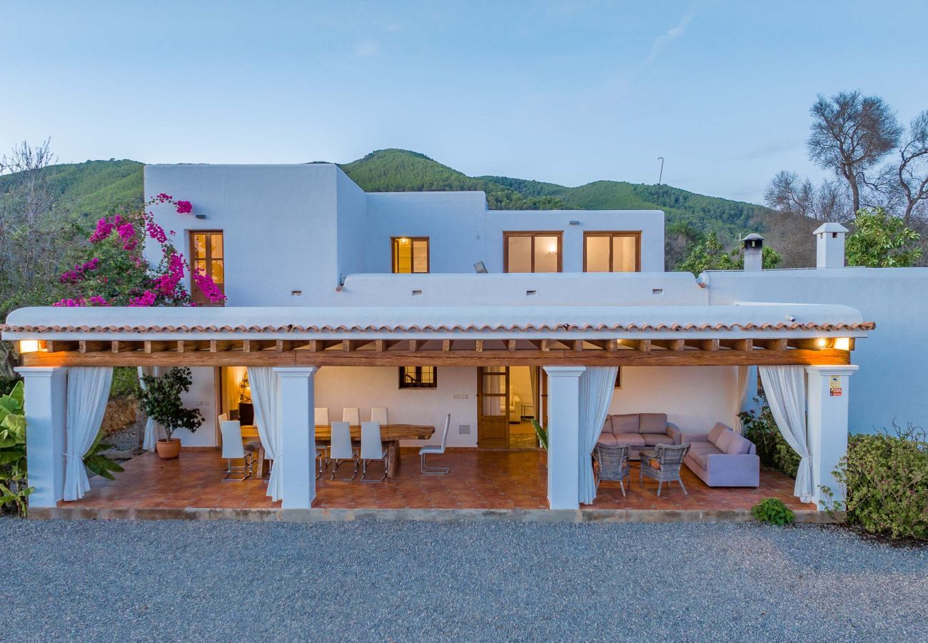 Casa rural en San Carlos/ Sant Carles de Peralta - CAN WHITE