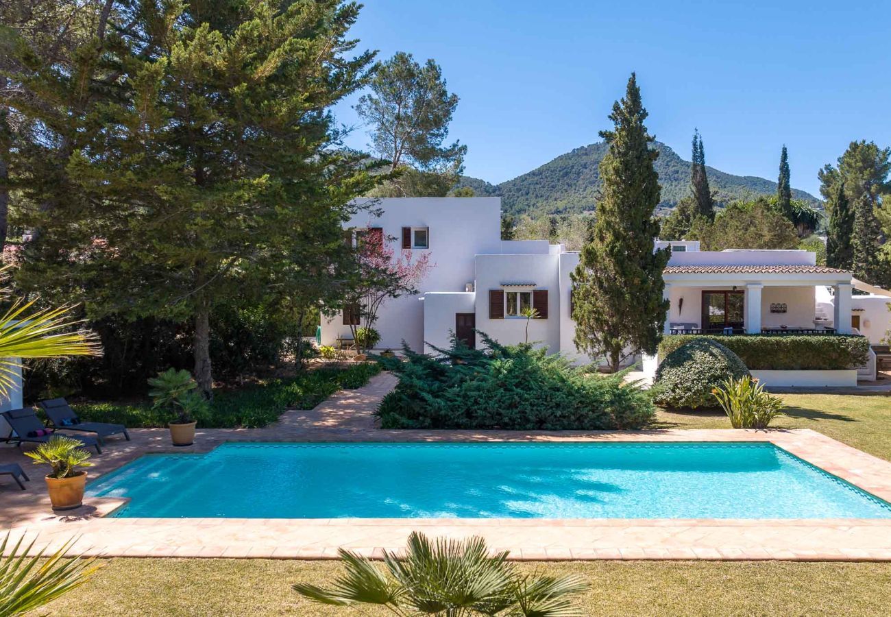 Piscina privada de Villa Condina en Ibiza