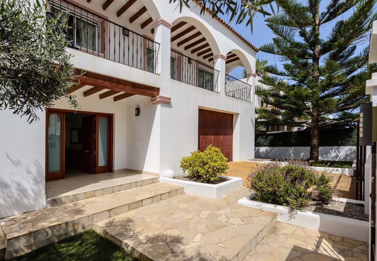 Villa à Santa Eulalia des Riu - CASA LIMA