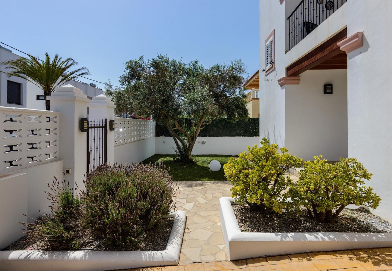 Villa in Santa Eulalia des Riu - CASA LIMA