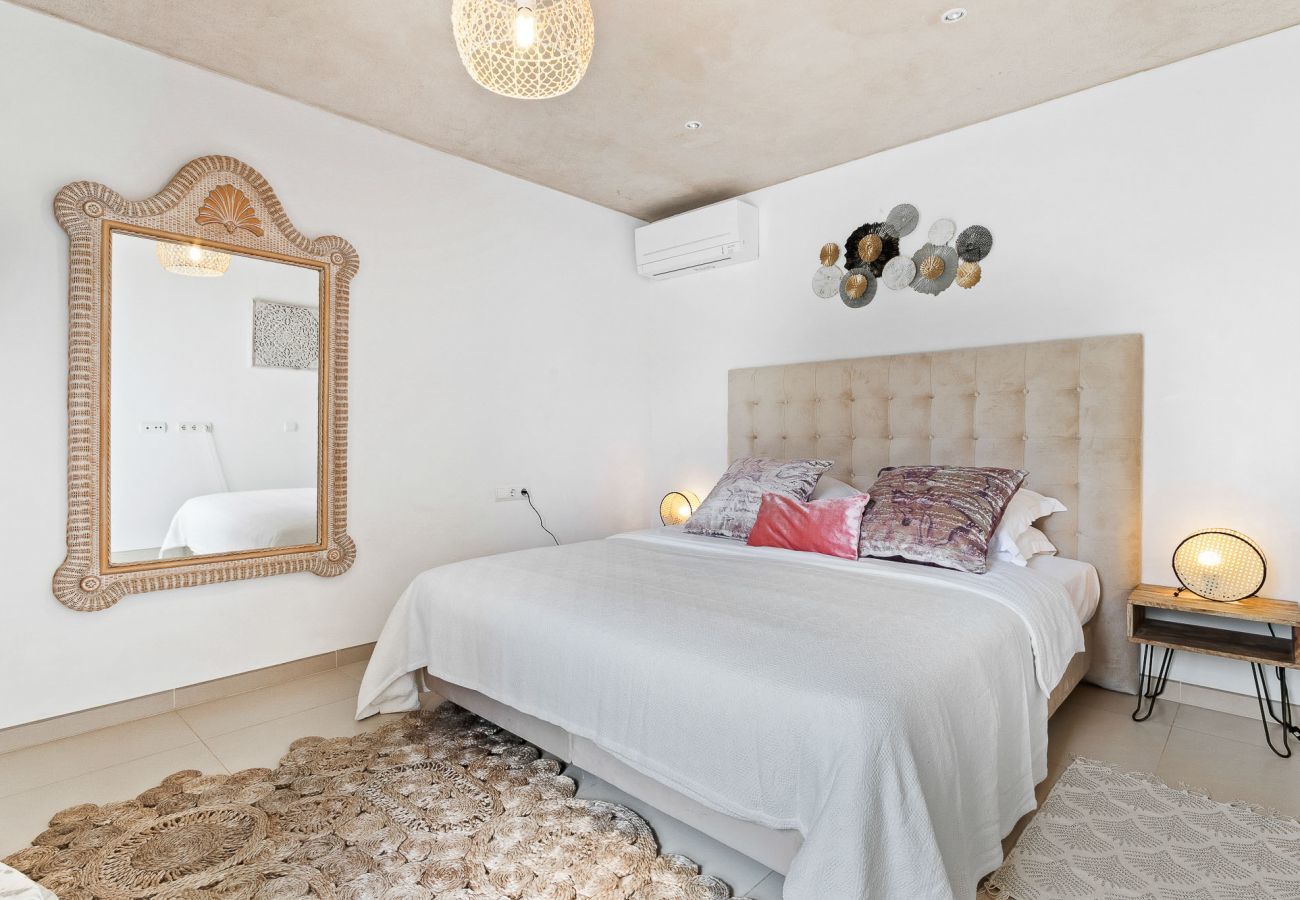 Villa in Santa Eulalia des Riu - VILLA AGROTURISMO