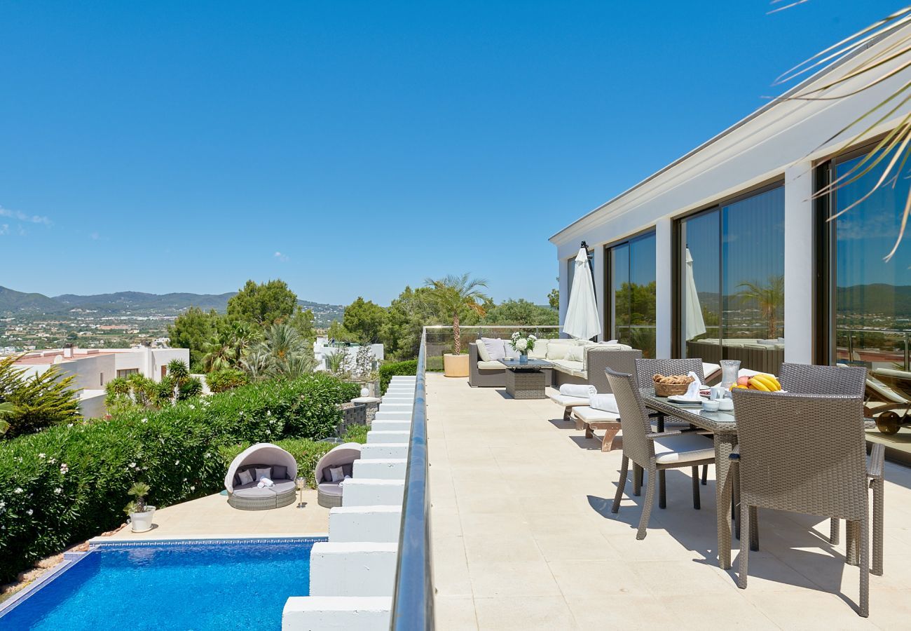 Villa in Santa Eulalia des Riu - VILLA NIVEUS