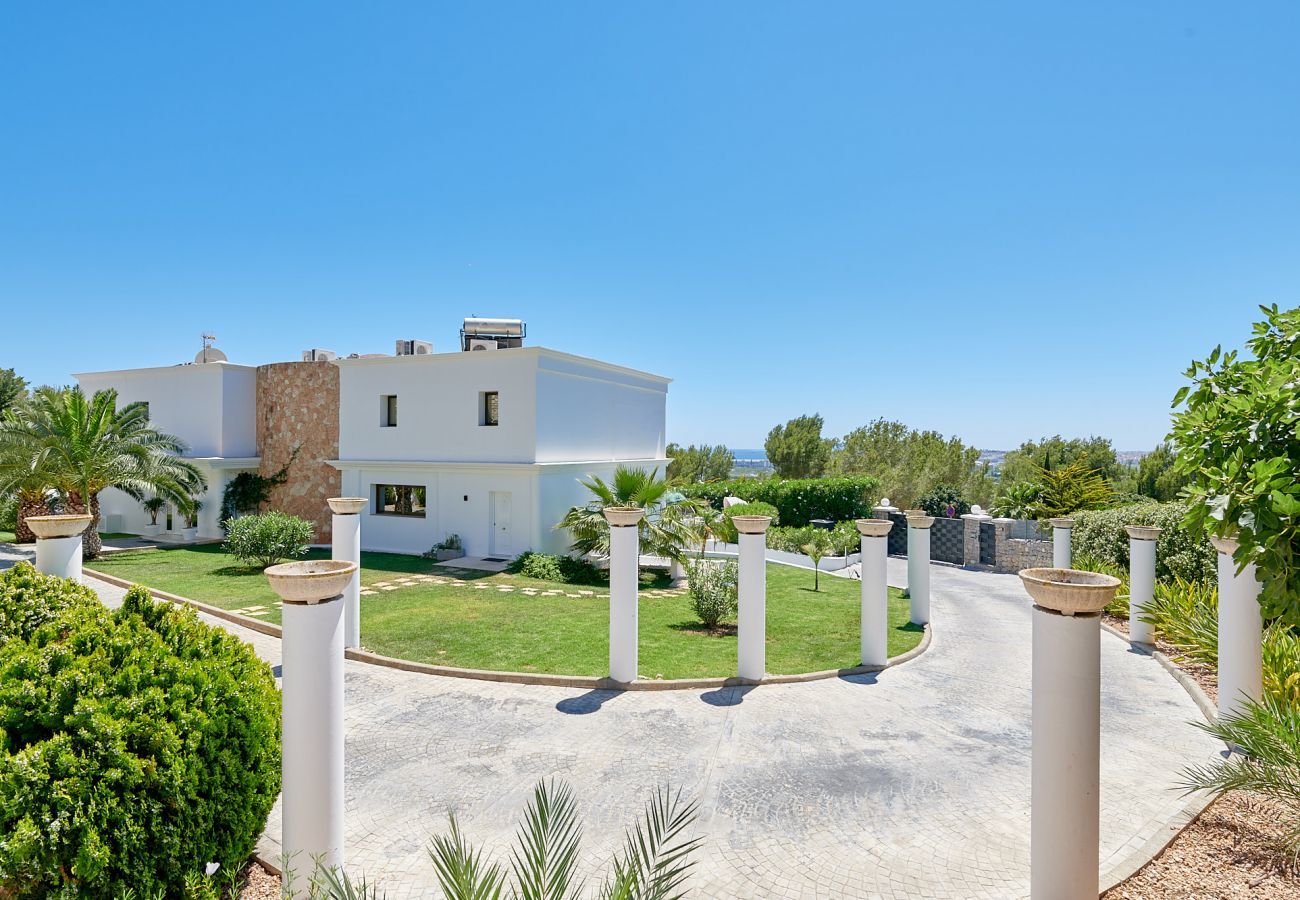 Villa in Santa Eulalia des Riu - VILLA NIVEUS