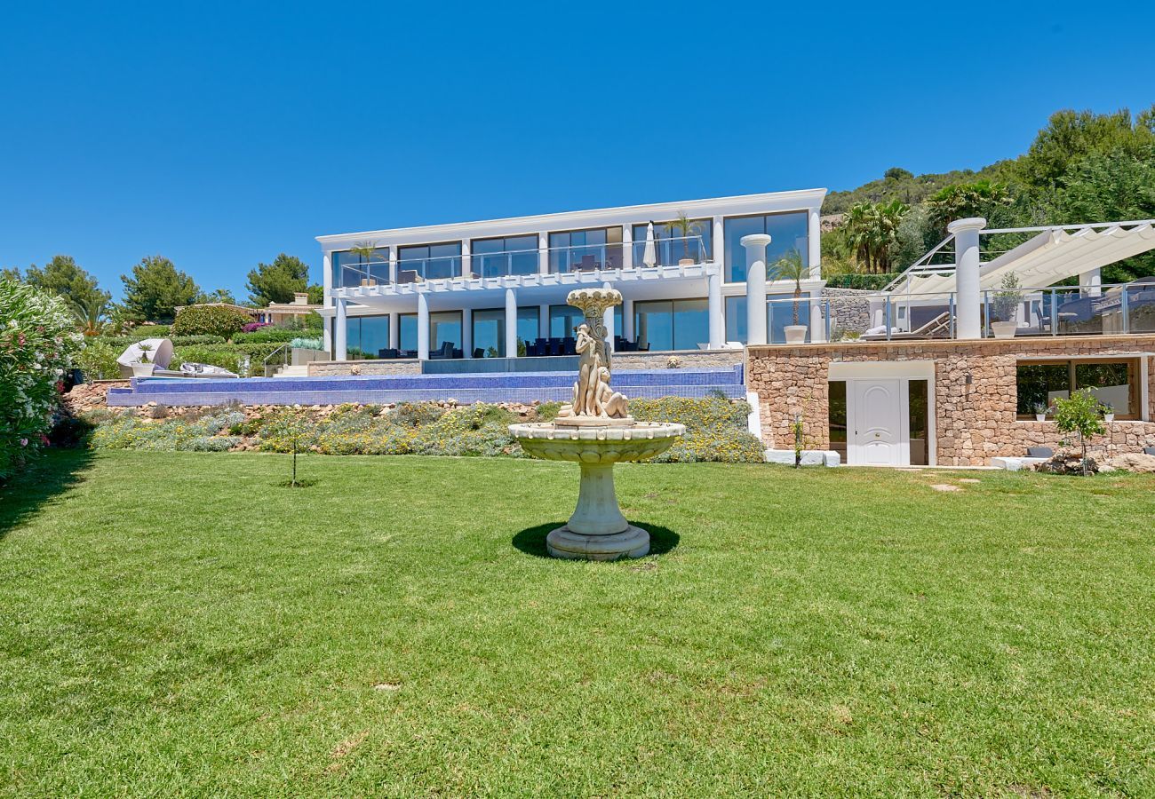 Villa in Santa Eulalia des Riu - VILLA NIVEUS