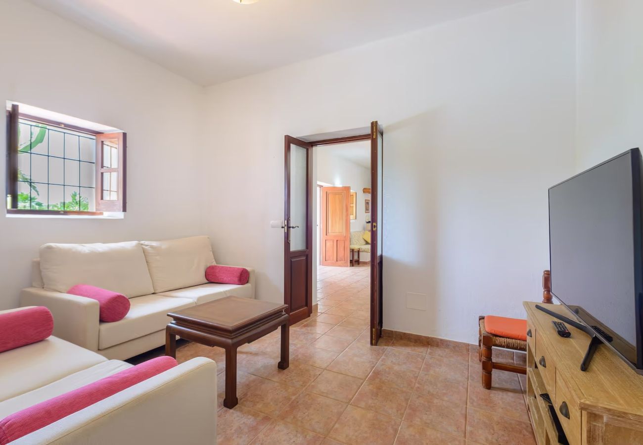 Cottage in Santa Eulalia des Riu - CAN COSMI