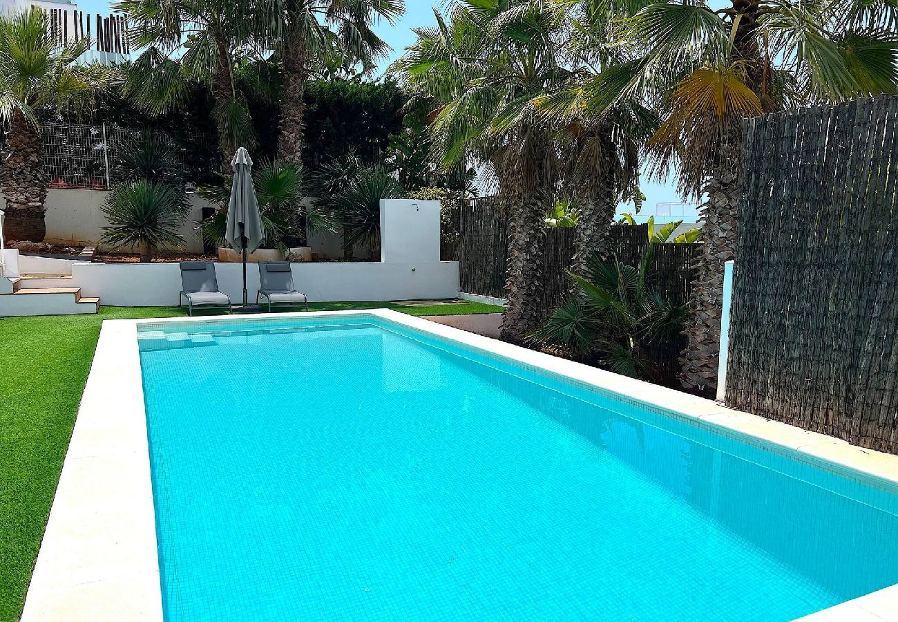 Villa in Santa Eulalia des Riu - VILLA JULIETA