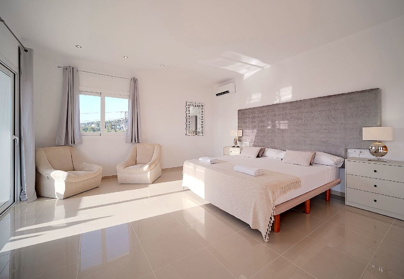 Villa in Santa Eulalia des Riu - VILLA ROMEO