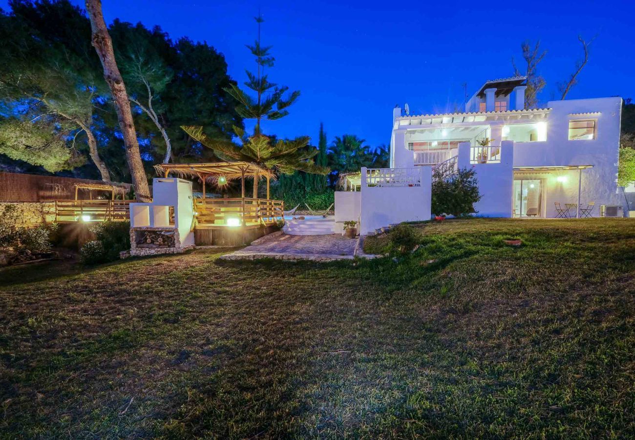 Villa in Santa Eulalia des Riu - VILLA CLARITY