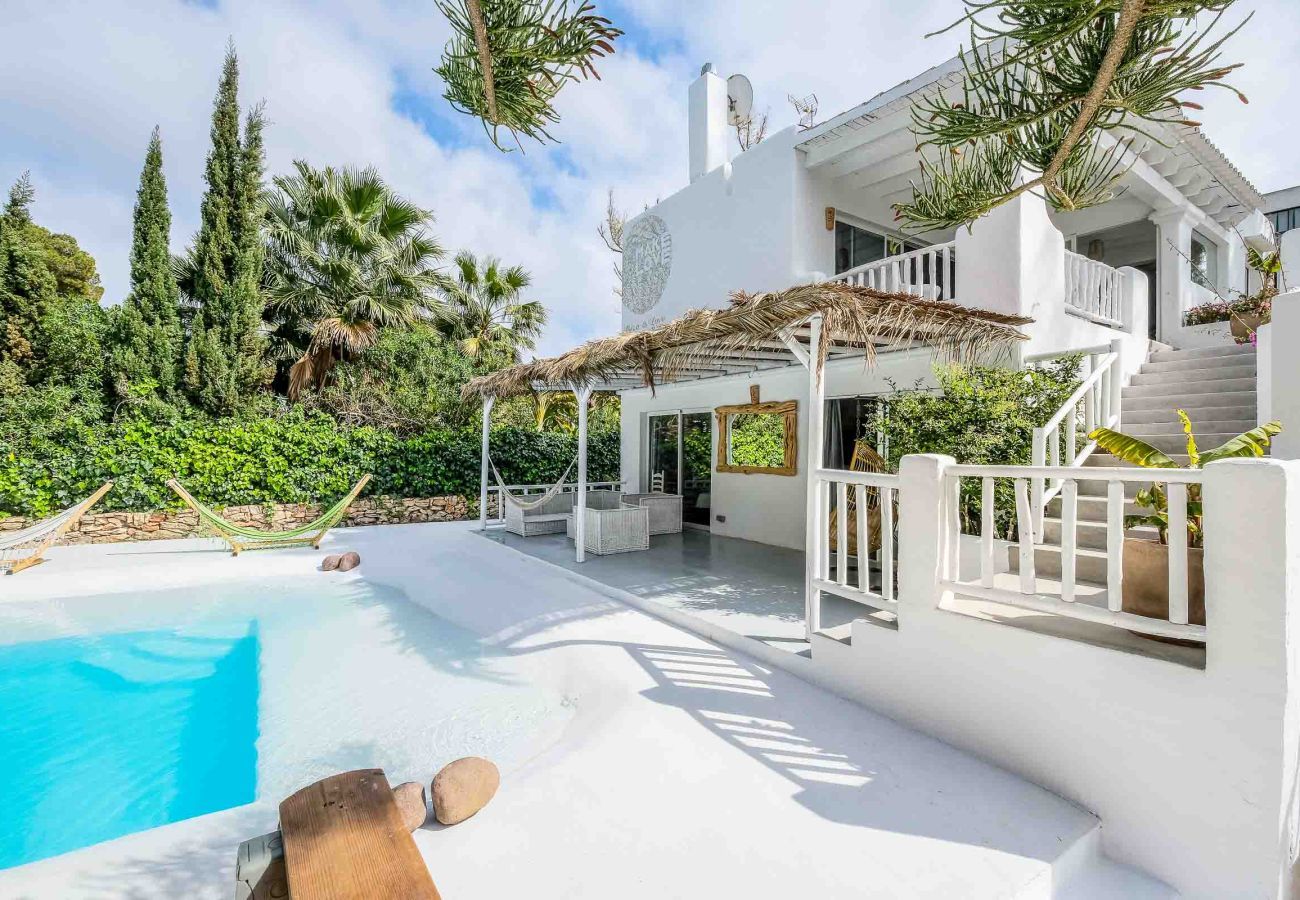 Villa in Santa Eulalia des Riu - VILLA CLARITY